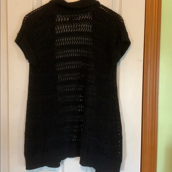 Black short sleeves sweater - Picture 4 of 4